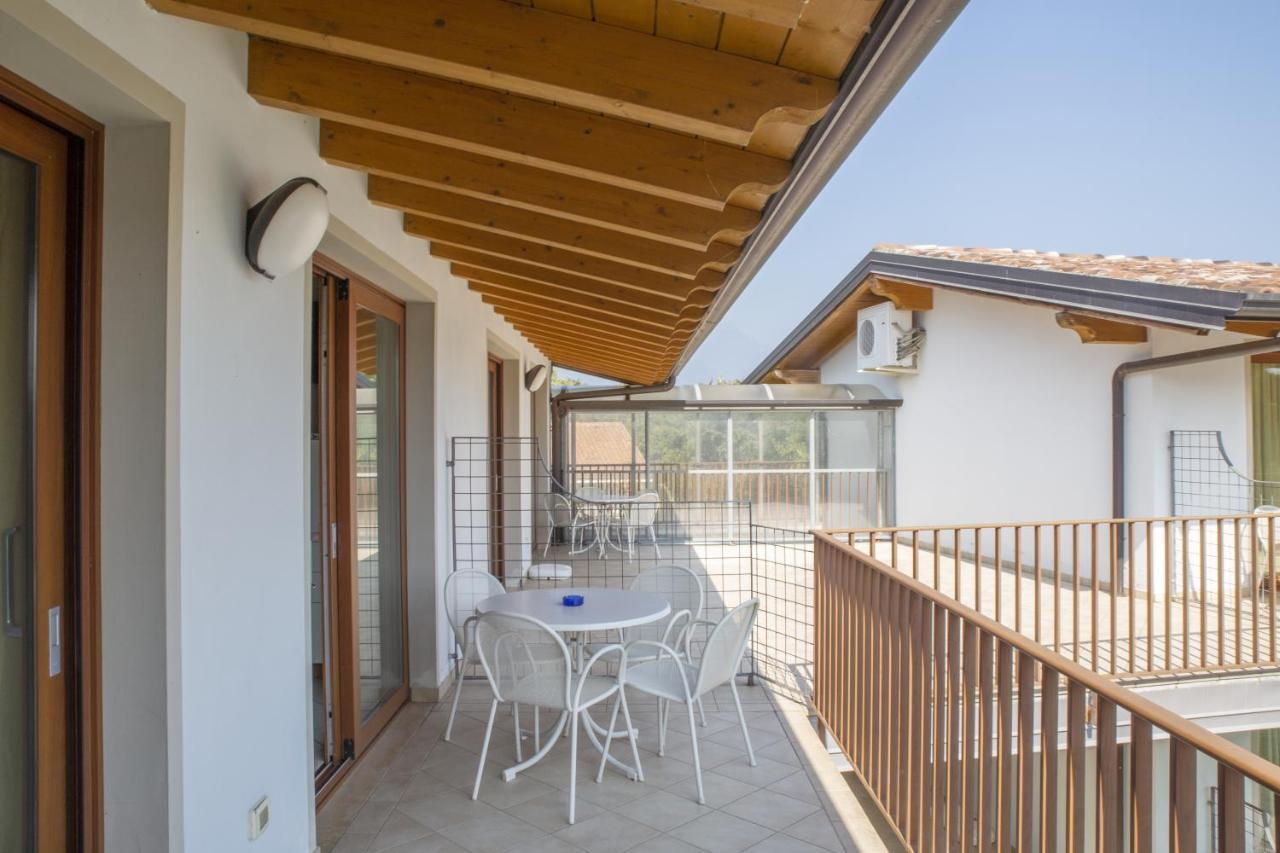 Residence Molino - Holiday Apartments Manerba del Garda Kültér fotó