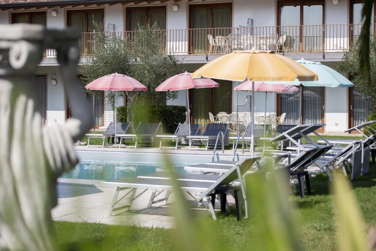 Residence Molino - Holiday Apartments Manerba del Garda Kültér fotó