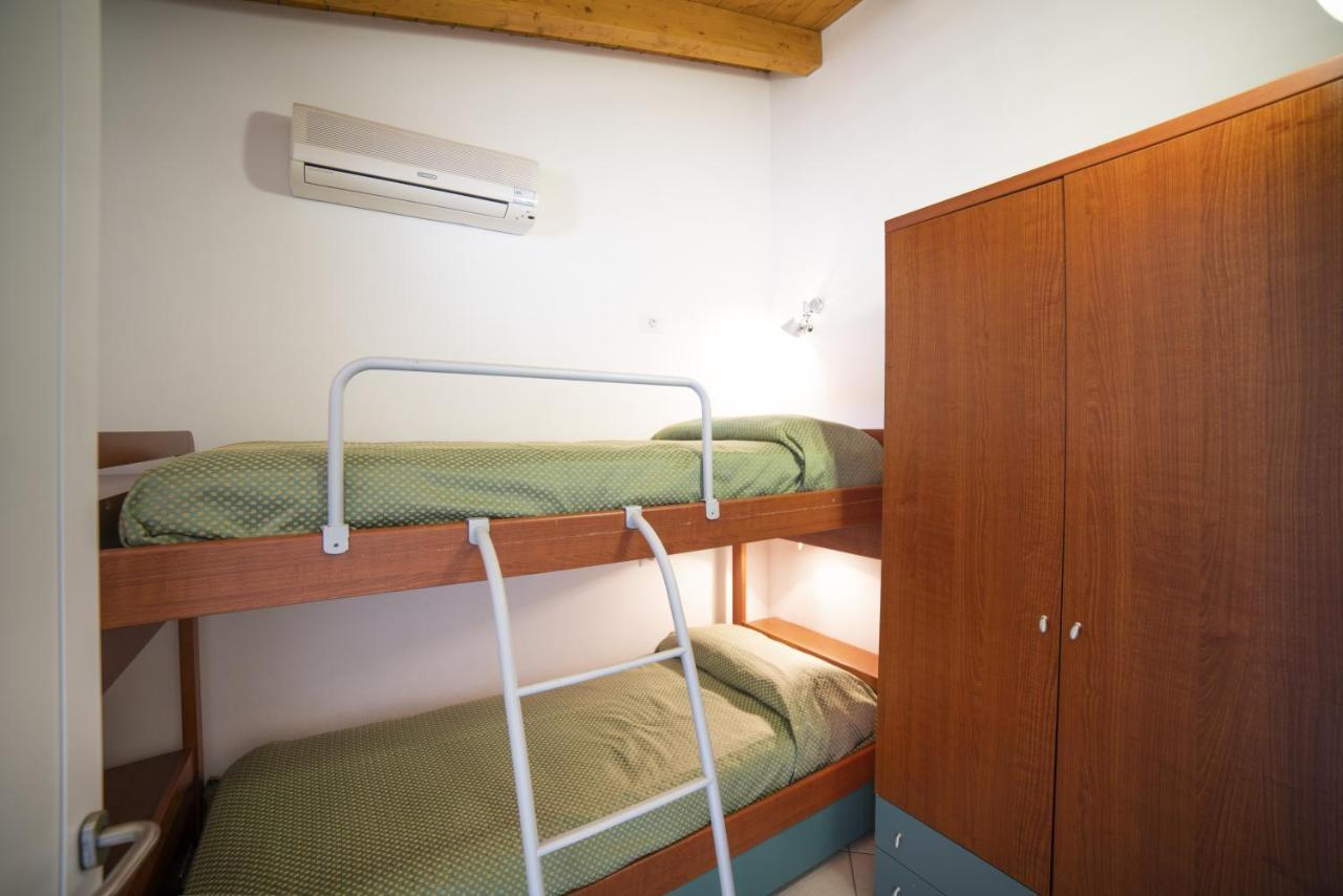 Residence Molino - Holiday Apartments Manerba del Garda Kültér fotó