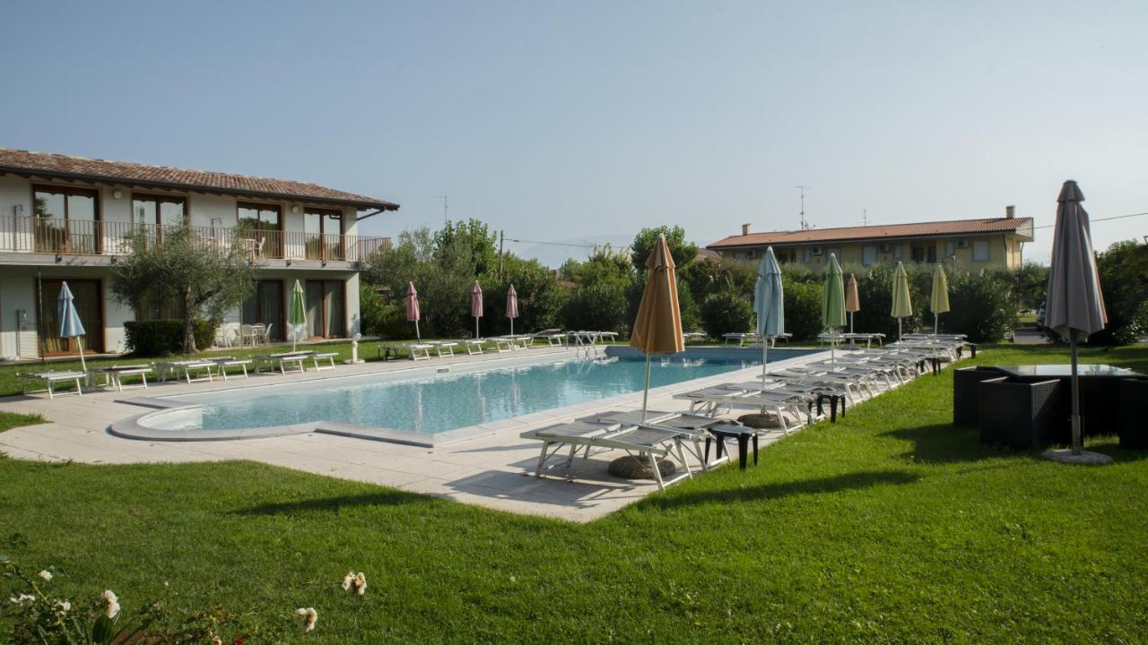 Residence Molino - Holiday Apartments Manerba del Garda Kültér fotó