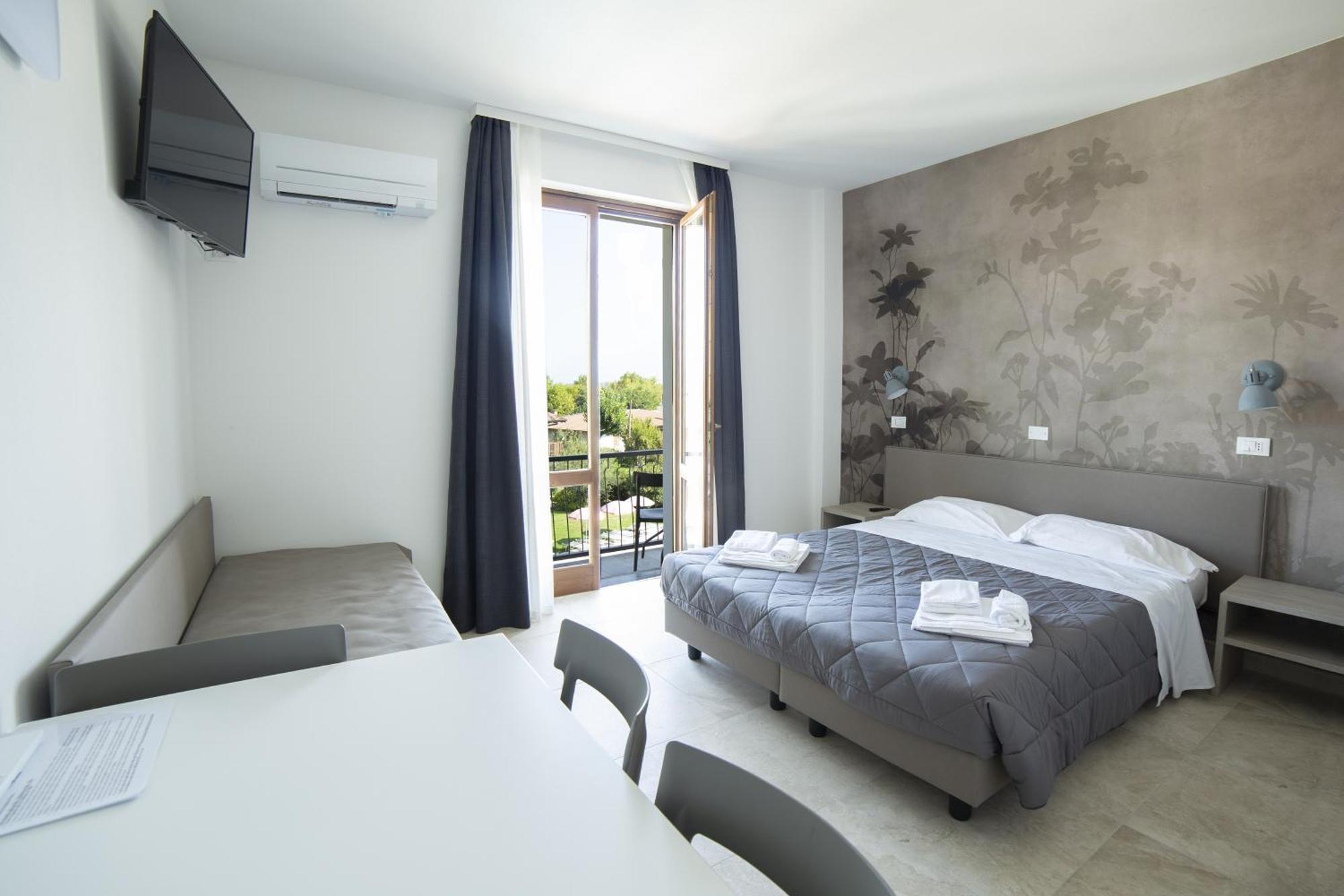 Residence Molino - Holiday Apartments Manerba del Garda Kültér fotó