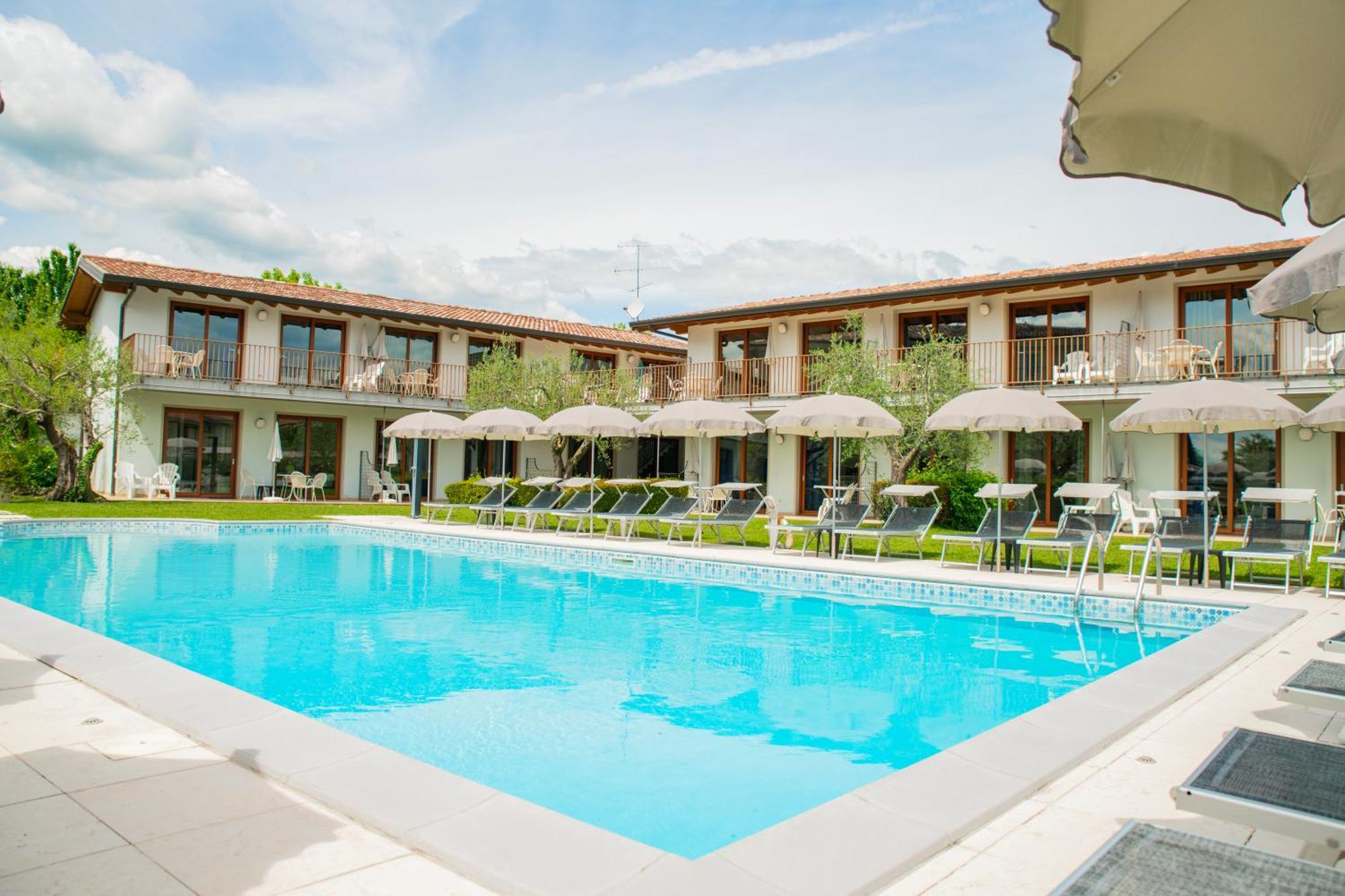 Residence Molino - Holiday Apartments Manerba del Garda Kültér fotó