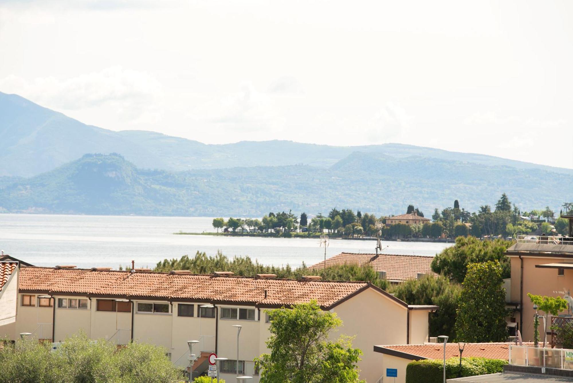 Residence Molino - Holiday Apartments Manerba del Garda Kültér fotó